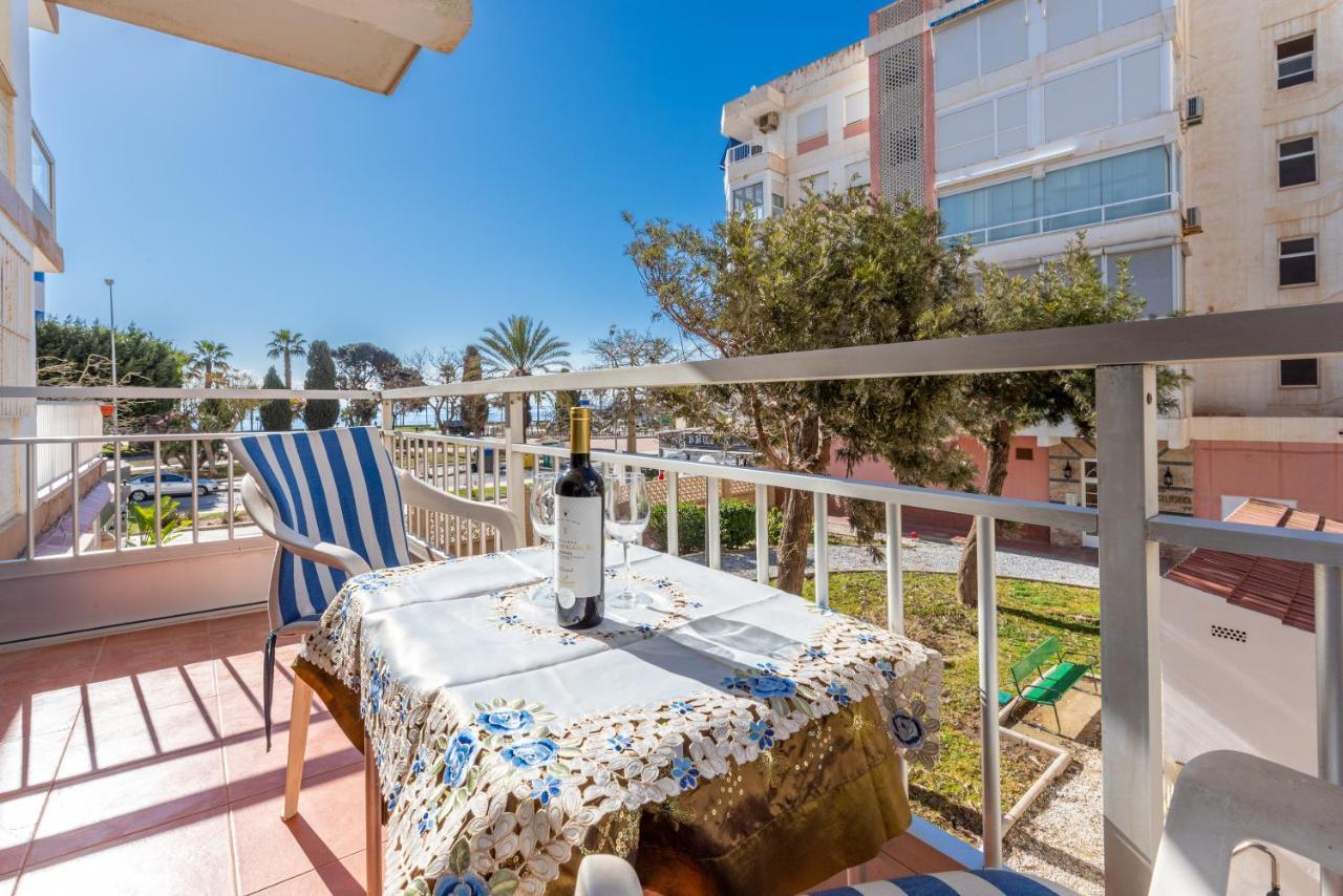 Seafront Apartment Торре-дель-Мар Екстер'єр фото